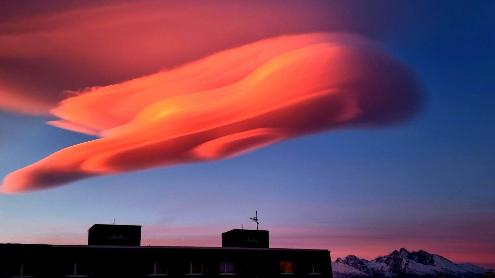 Fotografka počasia: Z balkóna si „pritiahnem“ mraky